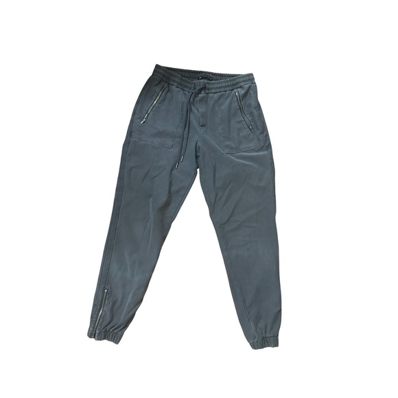 Athleta Pants - Athleta Gray Joggers‎ Size 6 Zipper Pockets Athleisure Casual Pants
